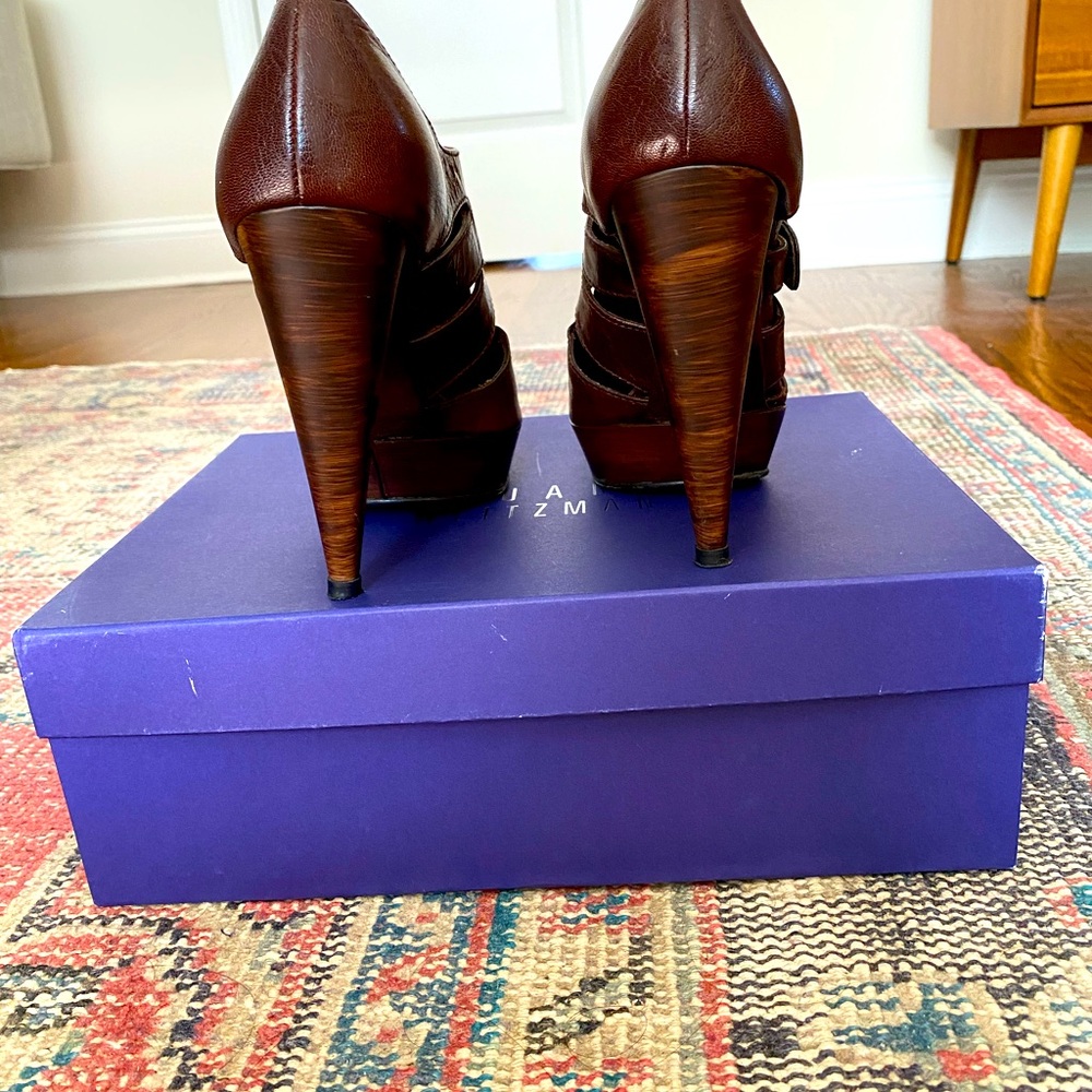 Stuart Weitzman Chocolate Brown Booties/Shoes - size 7 - Picture 6 of 11